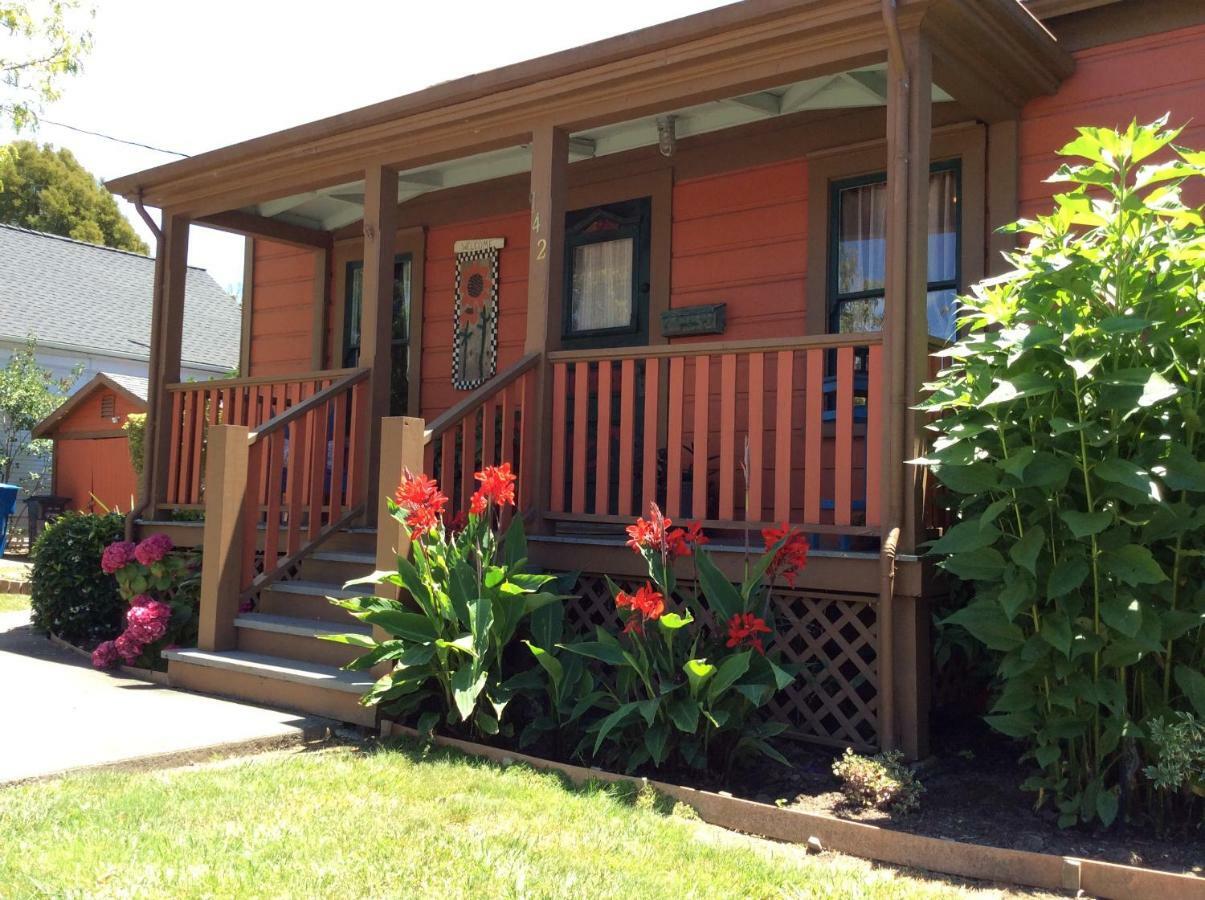 Historic Santa Rosa Cottage Extérieur photo